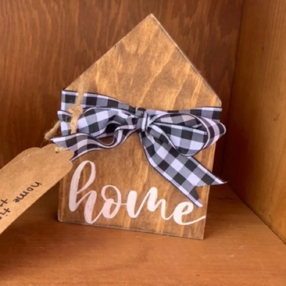 Home Tiered Tray Sign